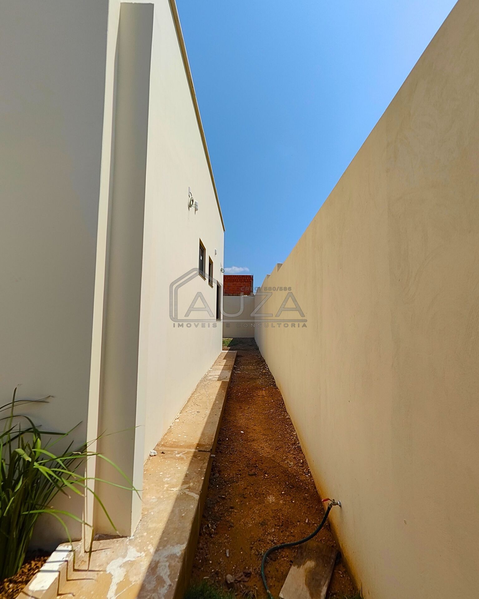 Casa à venda com 2 quartos, 55m² - Foto 14