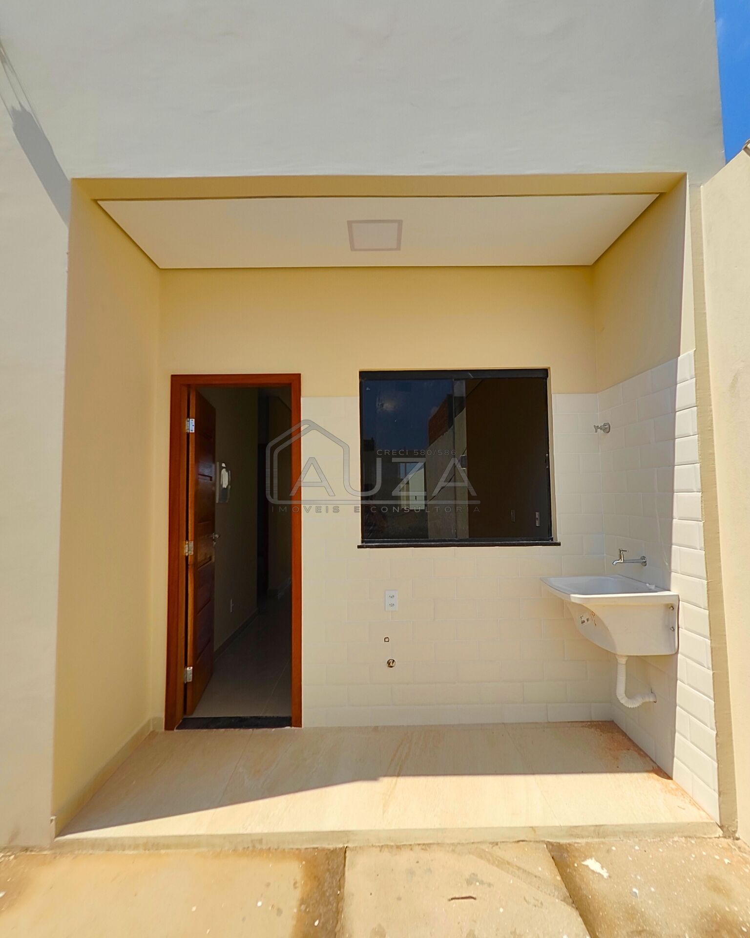 Casa à venda com 2 quartos, 55m² - Foto 12