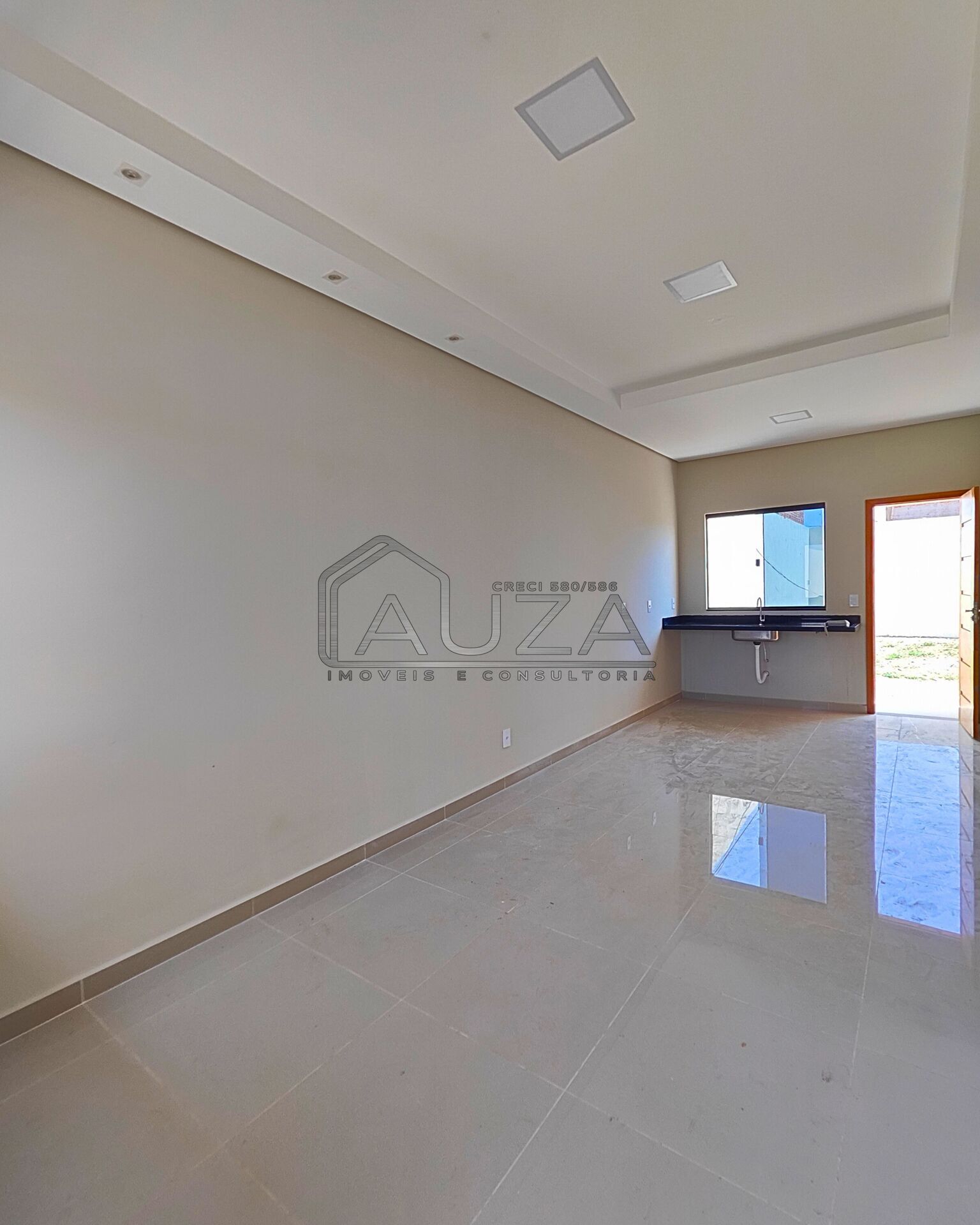 Casa à venda com 2 quartos, 55m² - Foto 5