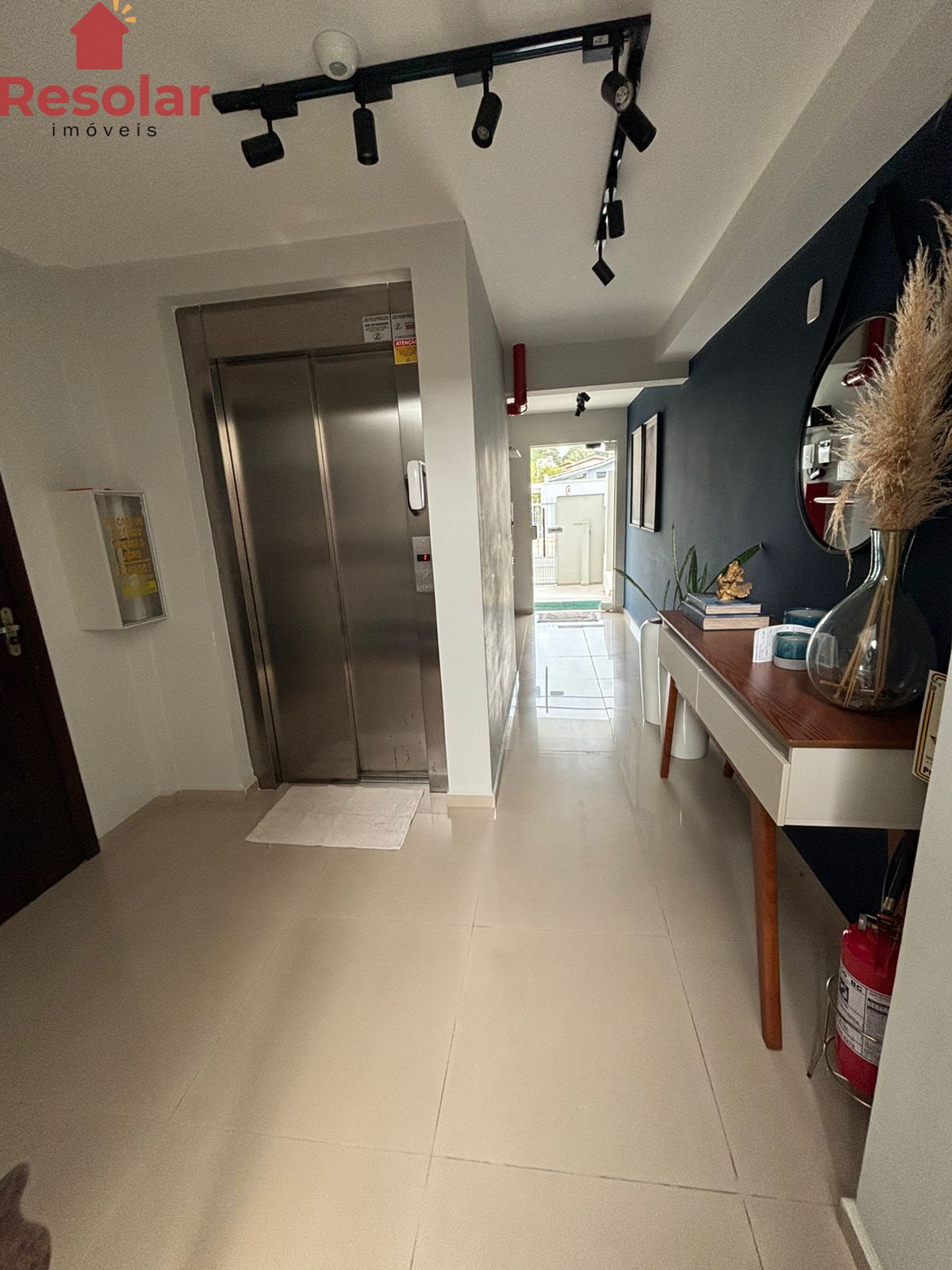 Apartamento para alugar com 2 quartos, 81m² - Foto 5