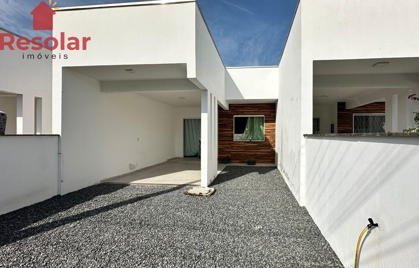 Casa à venda com 2 quartos, 70m² - Foto 4