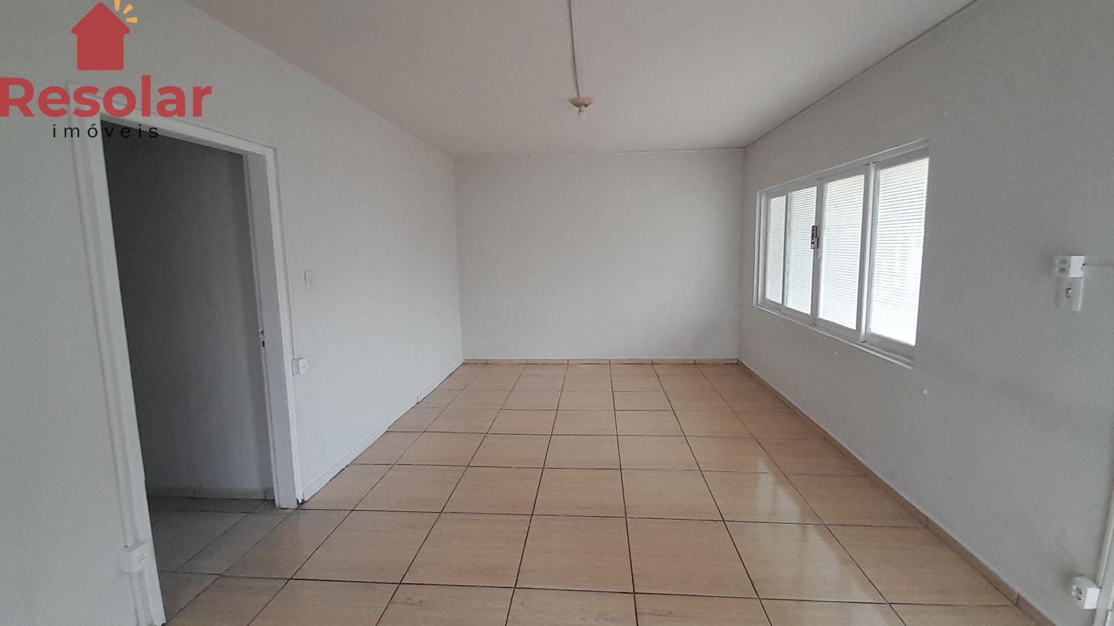 Casa para alugar com 3 quartos, 130m² - Foto 9