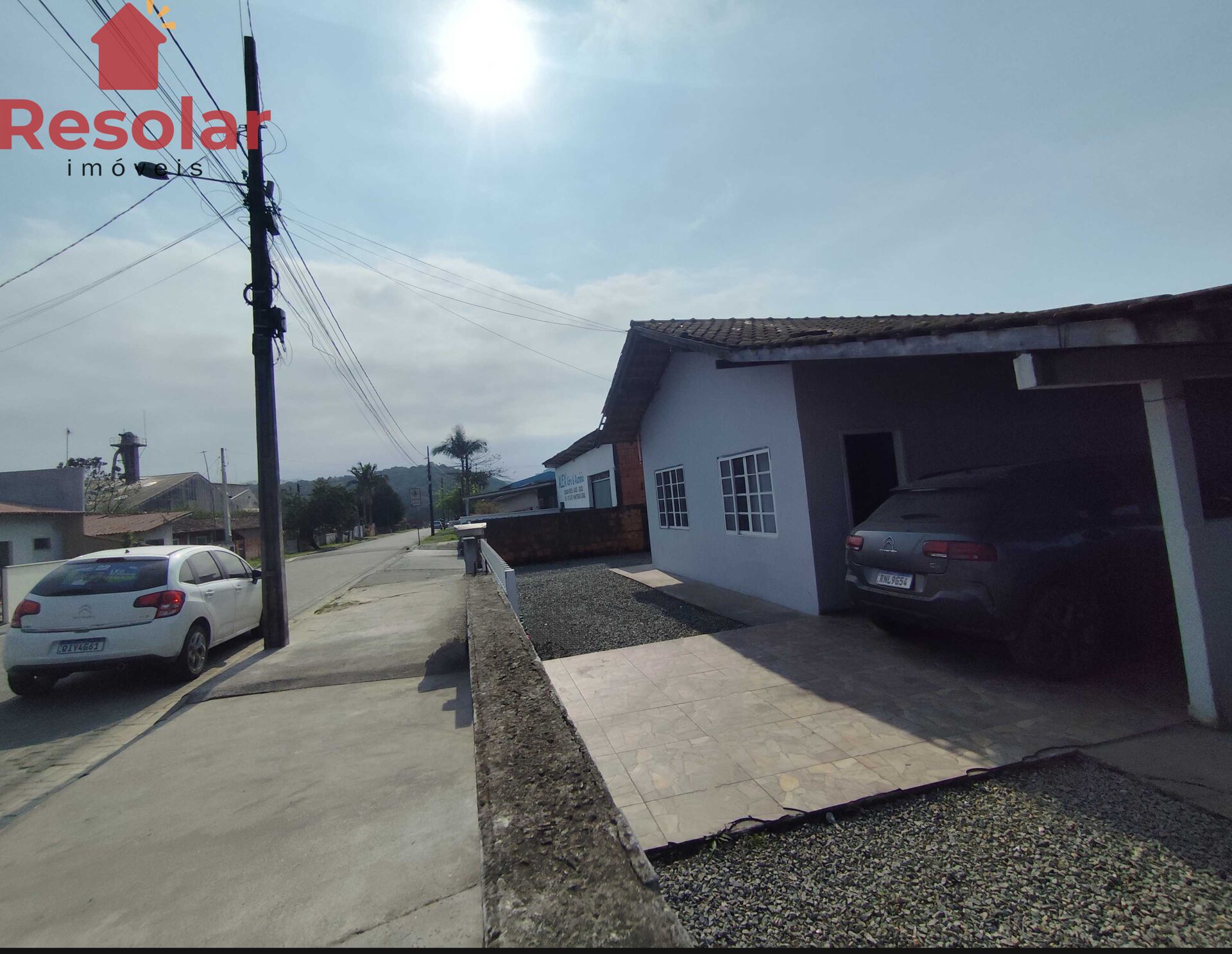 Casa à venda com 3 quartos, 140m² - Foto 1