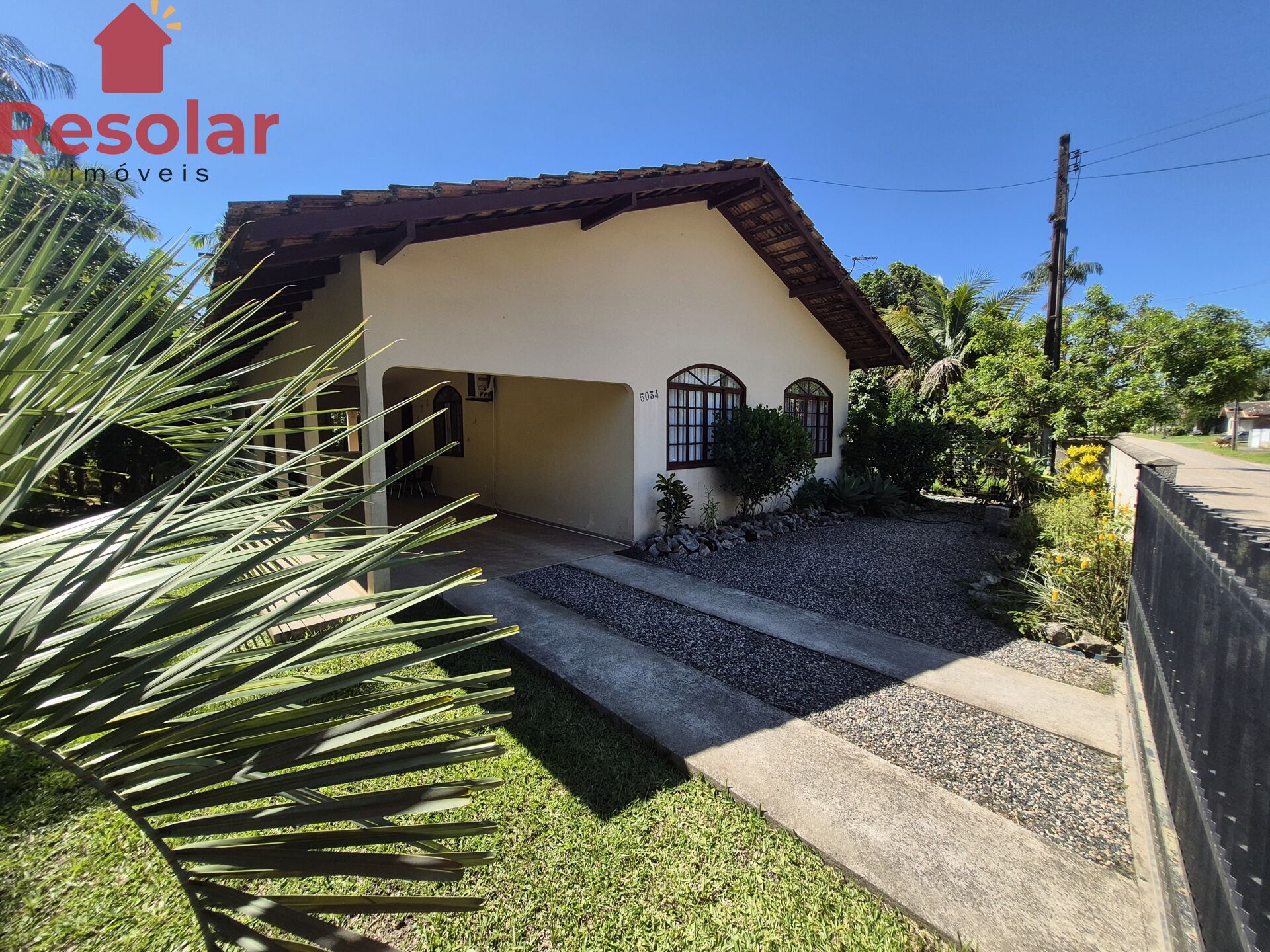 Chácara, 2 quartos, 857 m² - Foto 1