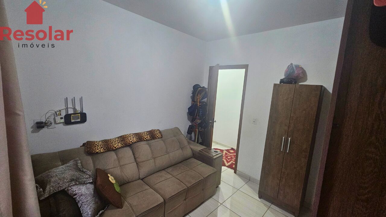 Casa à venda com 2 quartos, 77m² - Foto 3