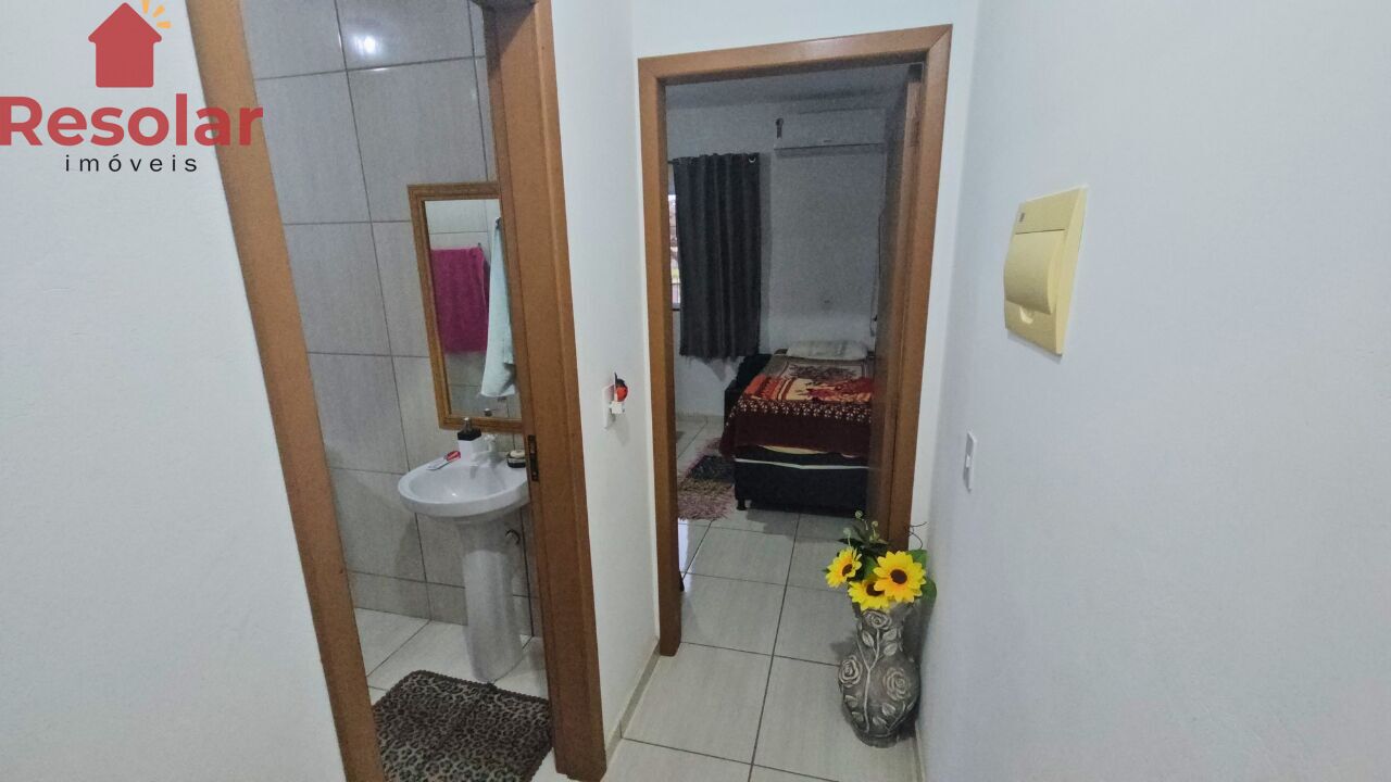 Casa à venda com 2 quartos, 77m² - Foto 9