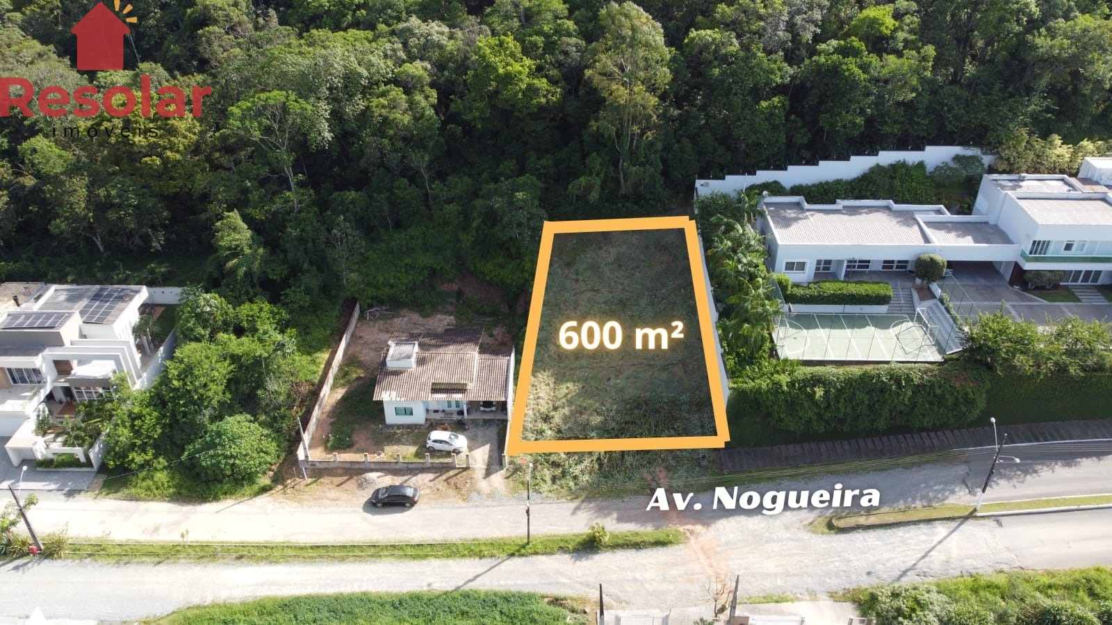 Terreno à venda, 600m² - Foto 1