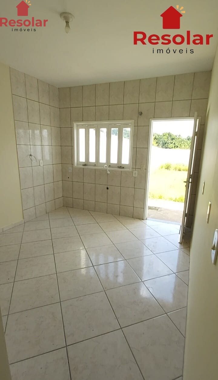 Casa para alugar com 3 quartos, 82m² - Foto 4