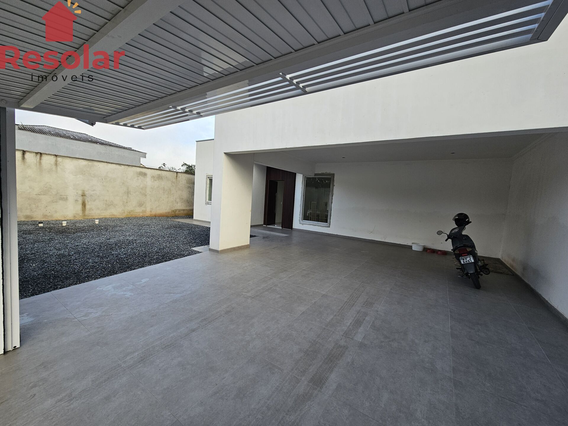 Casa à venda com 2 quartos, 175m² - Foto 2