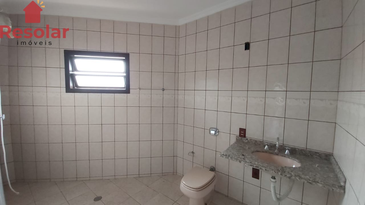 Sobrado para alugar com 4 quartos, 220m² - Foto 14