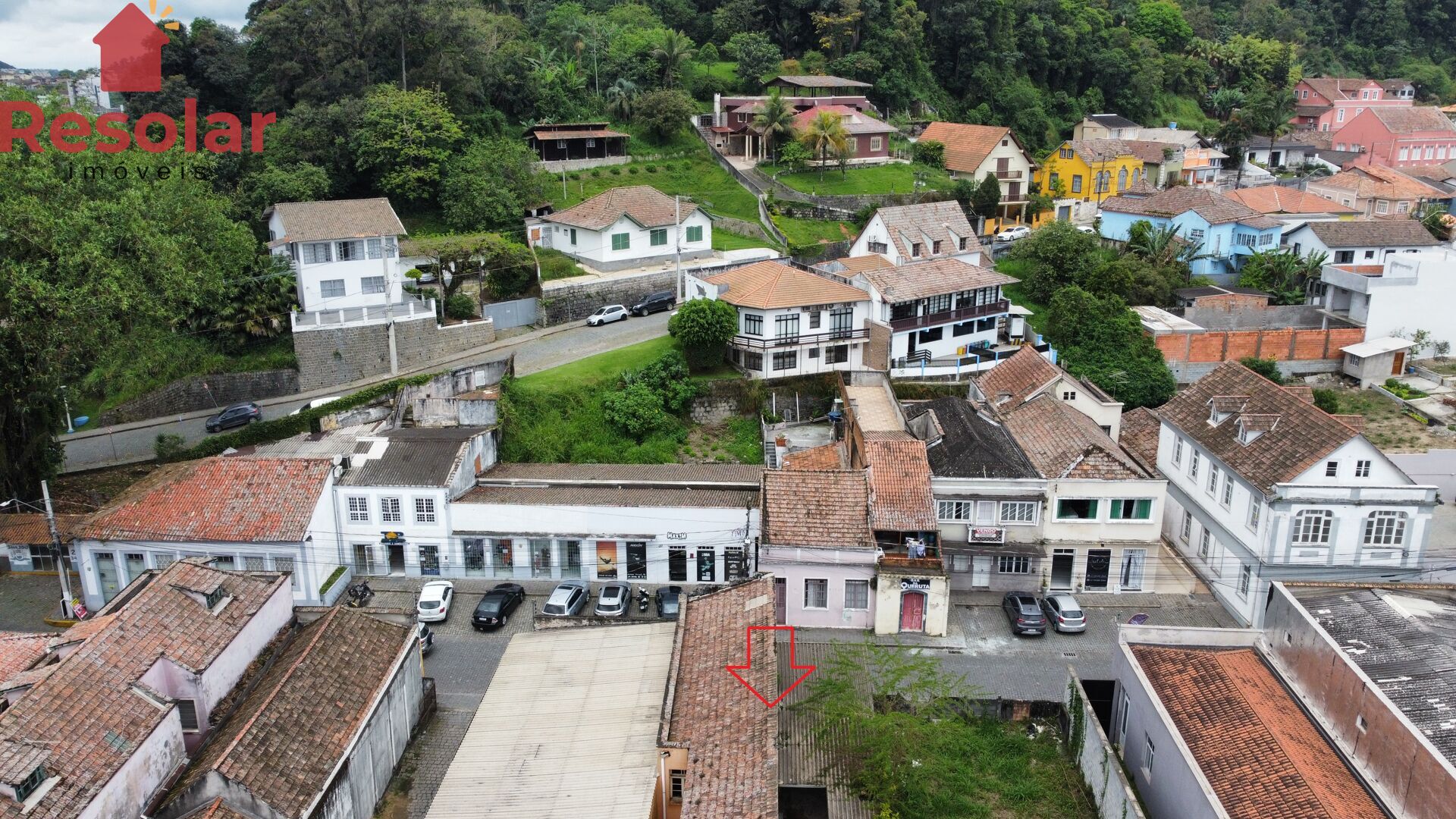 Sobrado à venda com 4 quartos, 689m² - Foto 2