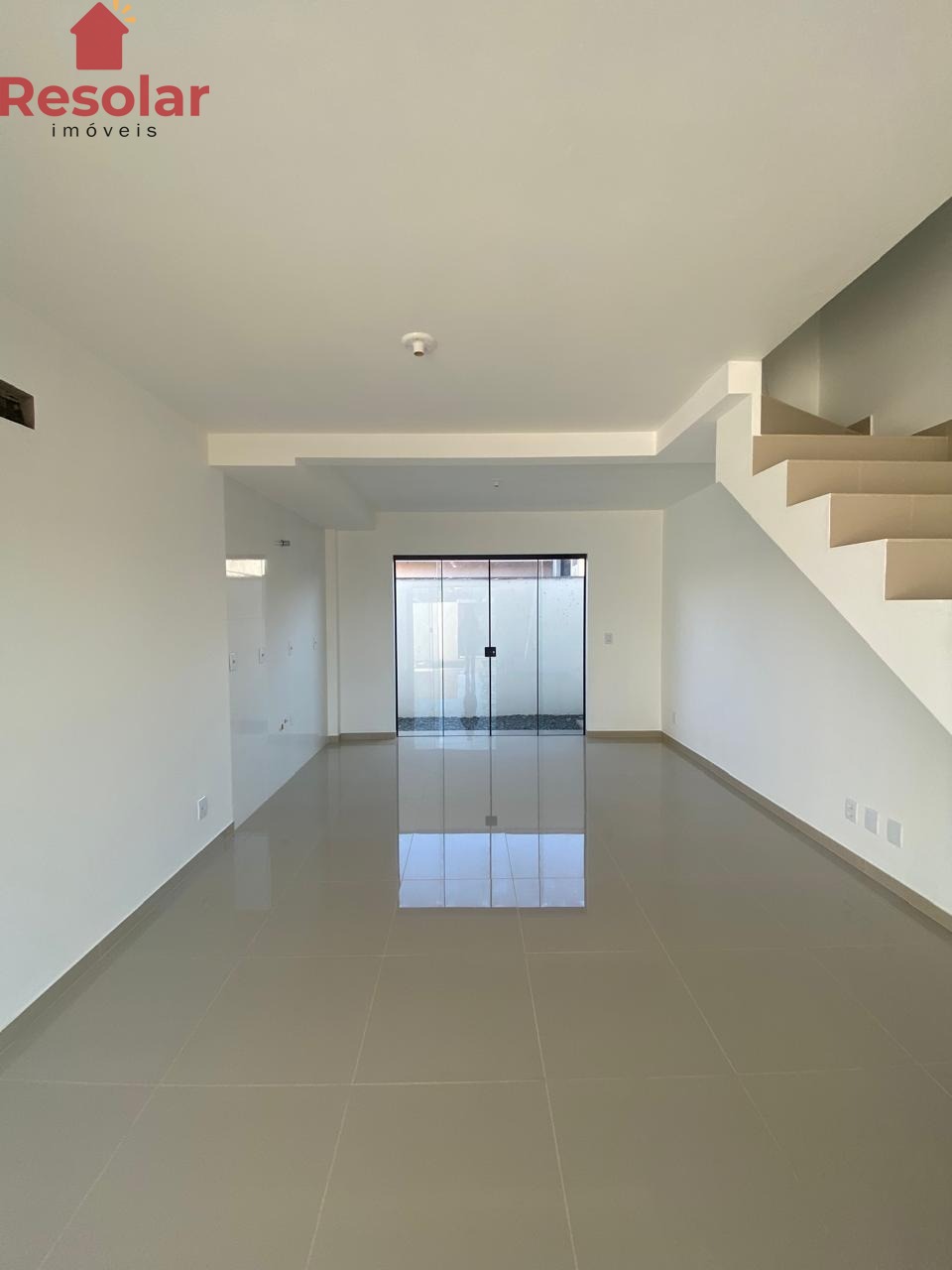 Casa à venda com 2 quartos, 64m² - Foto 4