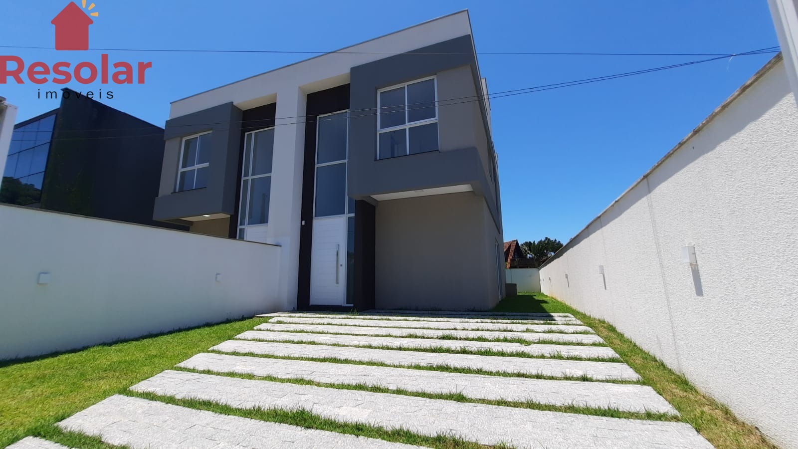 Sobrado à venda com 2 quartos, 180m² - Foto 1