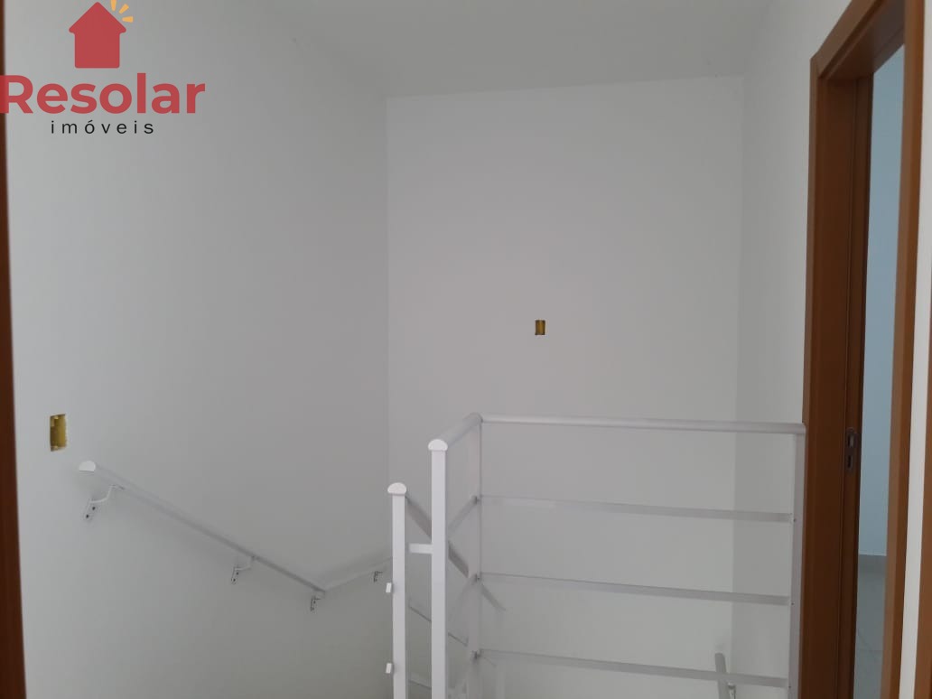 Casa à venda com 3 quartos, 107m² - Foto 16