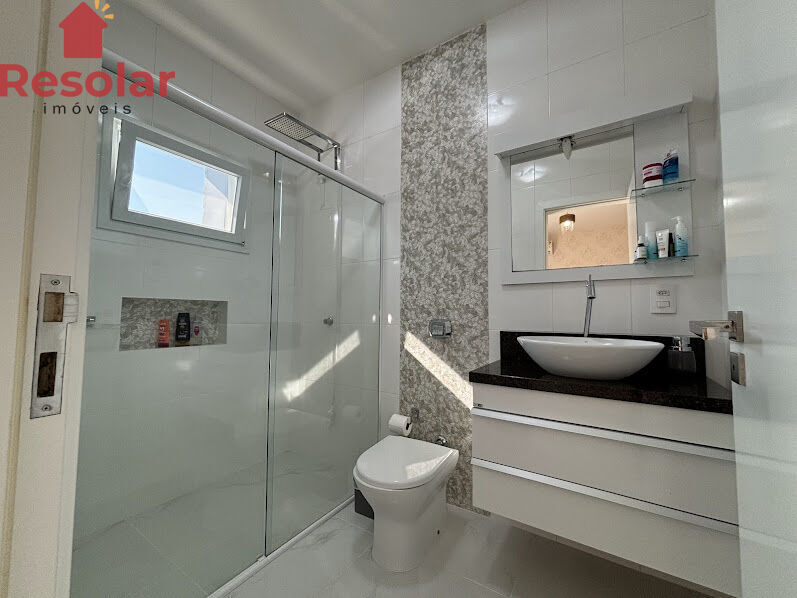Casa à venda com 5 quartos, 301m² - Foto 10