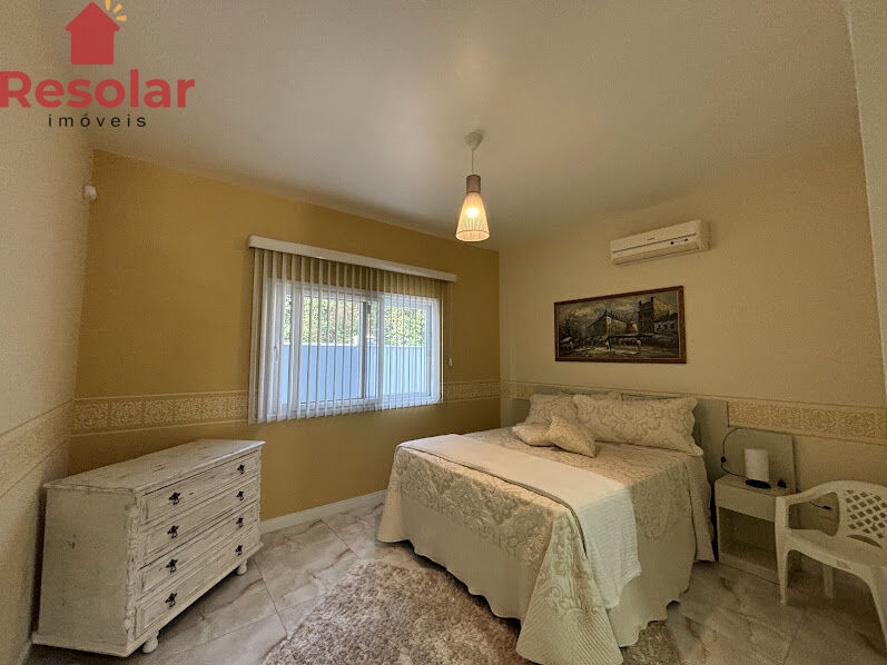 Casa à venda com 5 quartos, 301m² - Foto 22