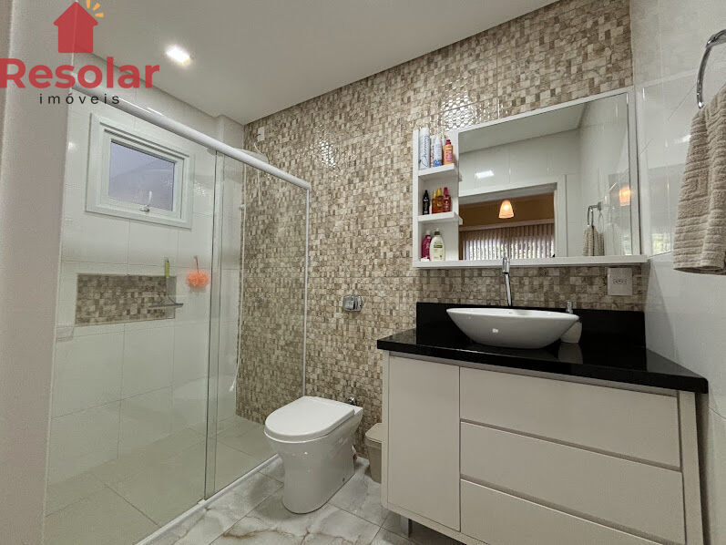 Casa à venda com 5 quartos, 301m² - Foto 23