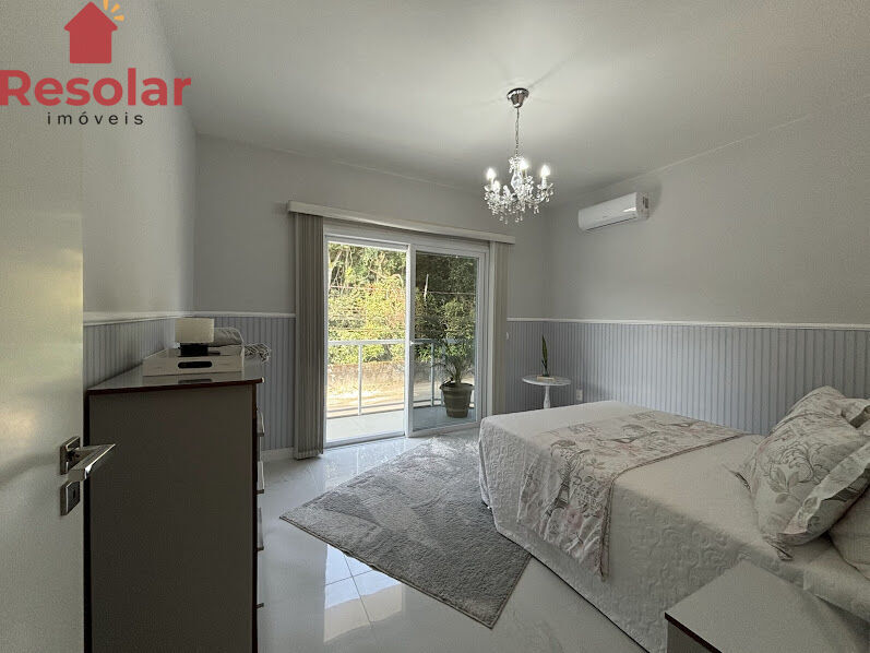 Casa à venda com 5 quartos, 301m² - Foto 17