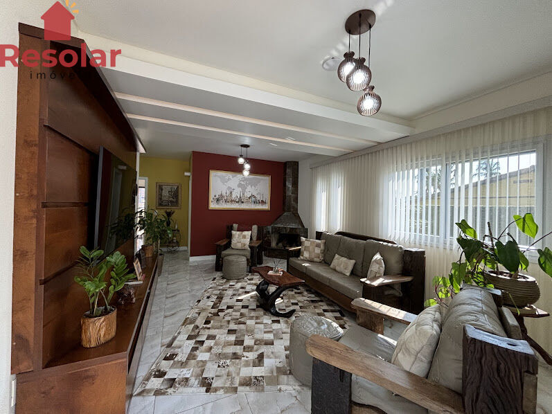 Casa à venda com 5 quartos, 301m² - Foto 8