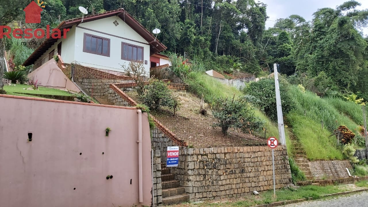 Casa à venda com 2 quartos, 100m² - Foto 3