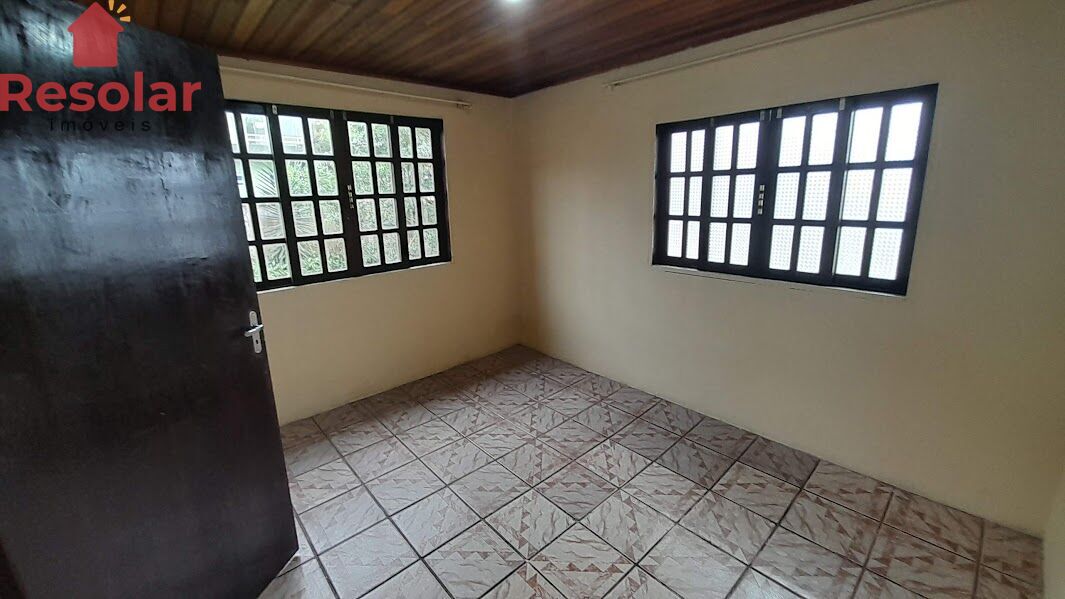 Casa para alugar com 4 quartos, 140m² - Foto 4