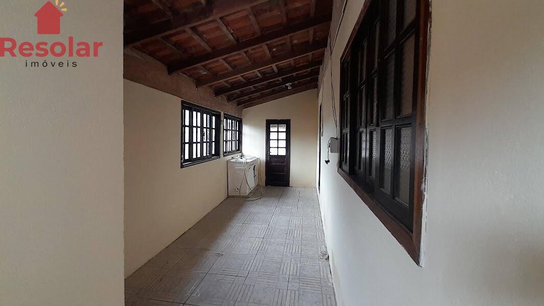 Casa para alugar com 4 quartos, 140m² - Foto 12