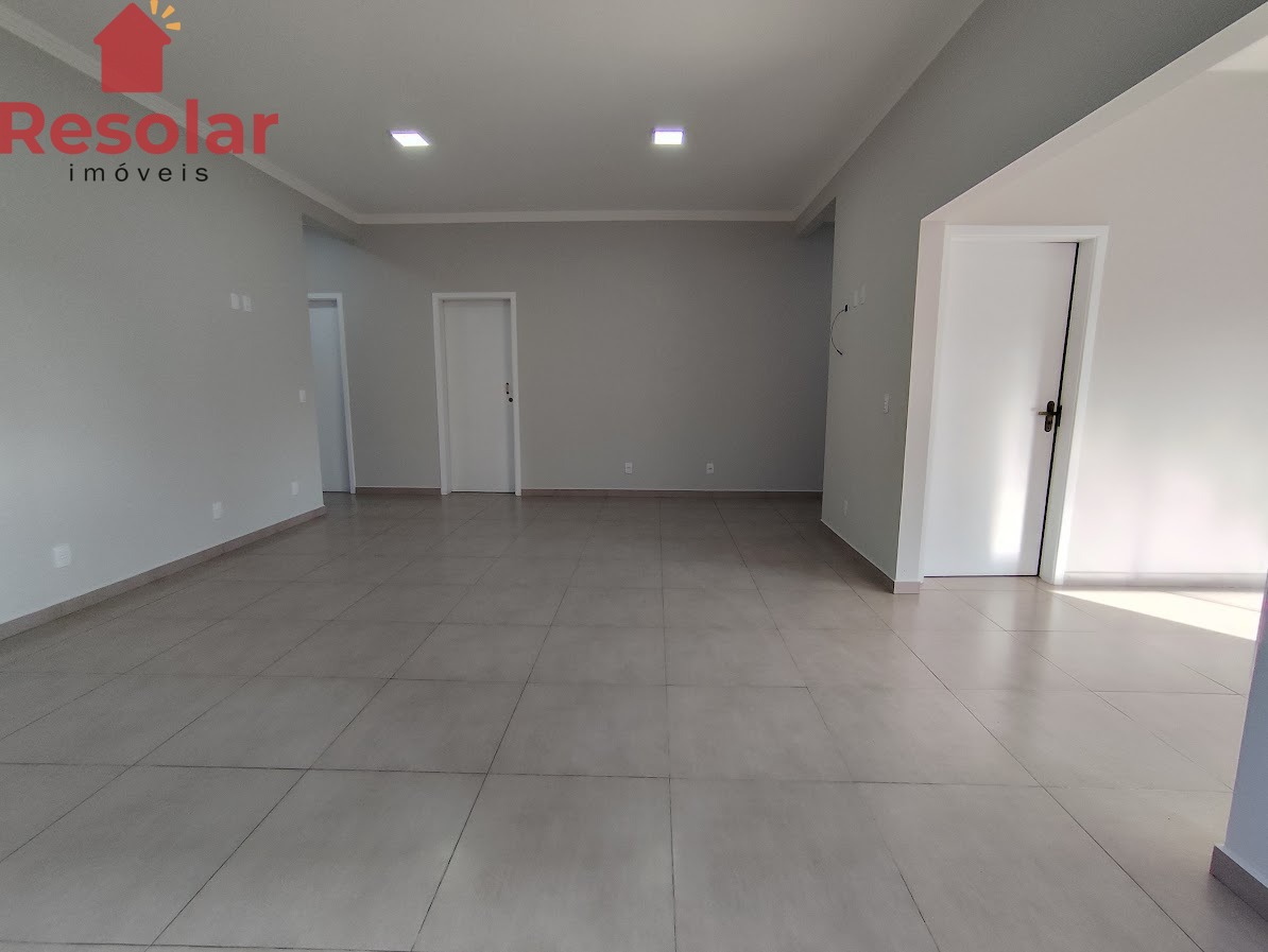 Casa à venda com 3 quartos, 149m² - Foto 14