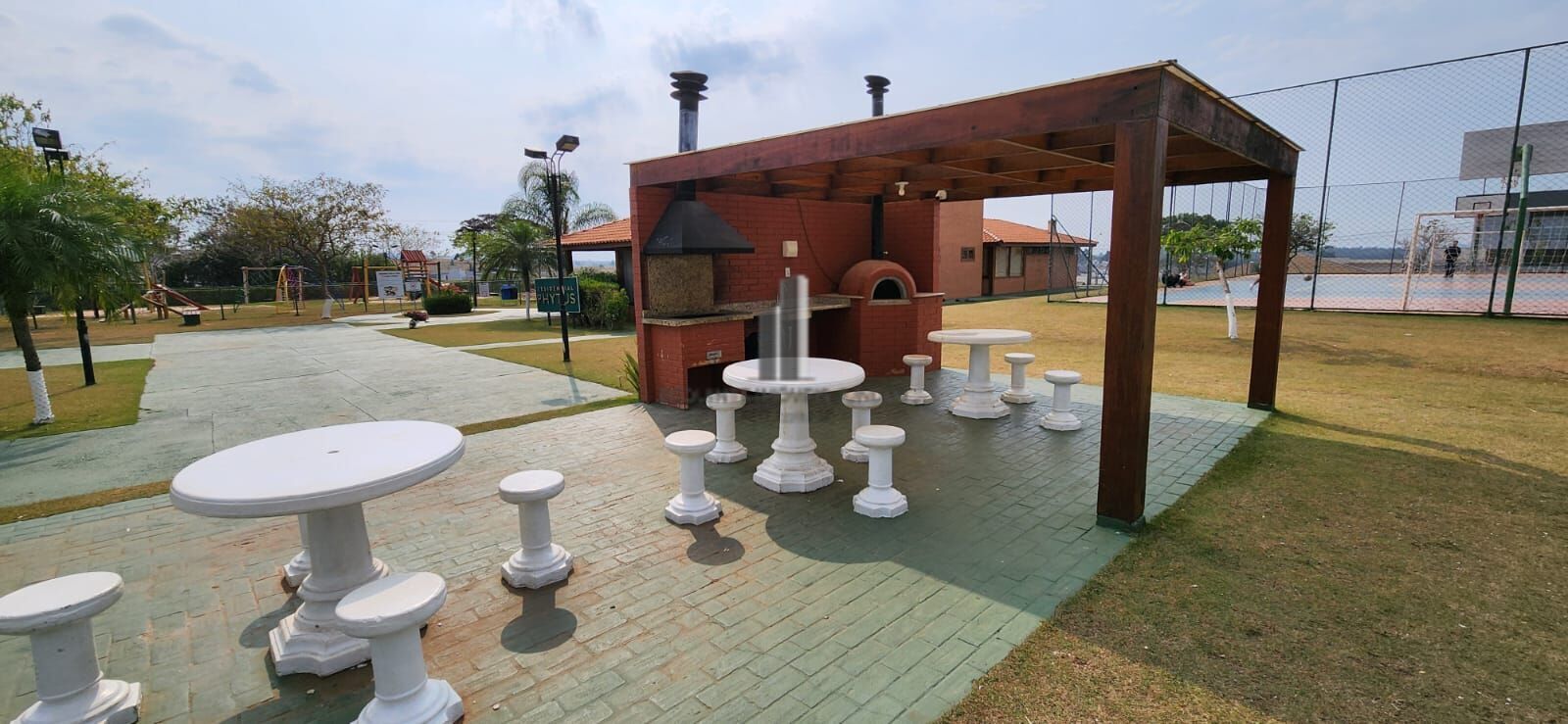 Casa de Condomínio para alugar com 3 quartos, 240m² - Foto 55