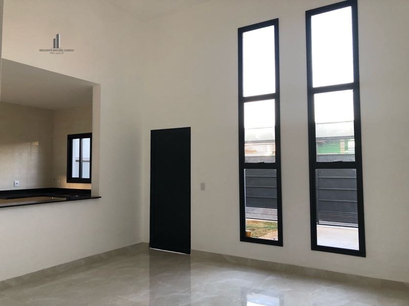 Casa à venda com 3 quartos, 105m² - Foto 3