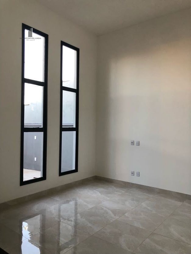 Casa à venda com 3 quartos, 105m² - Foto 4