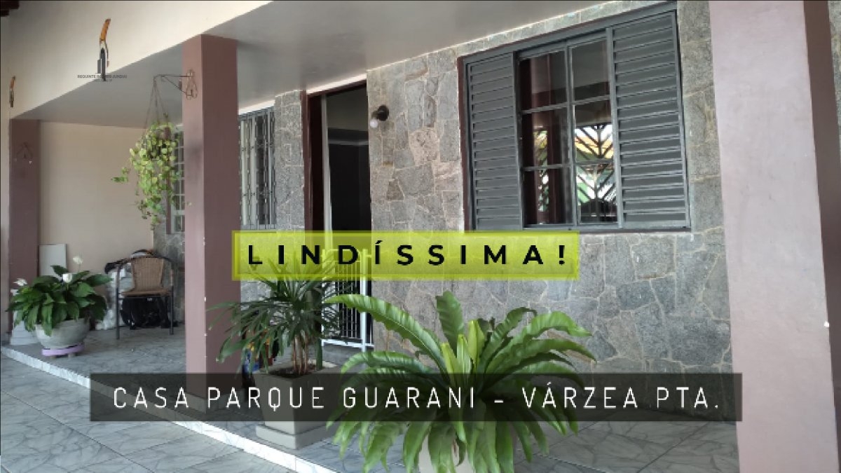 Casa à venda com 3 quartos, 203m² - Foto 1