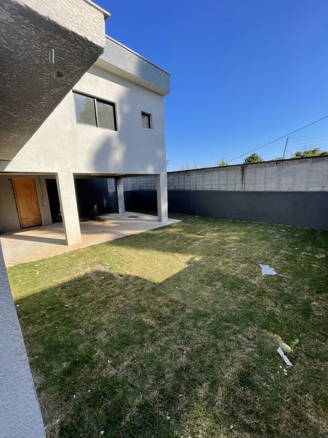 Casa de Condomínio para alugar com 3 quartos, 168m² - Foto 13