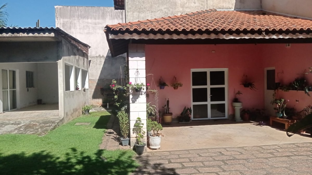 Fazenda à venda com 5 quartos, 1230m² - Foto 4