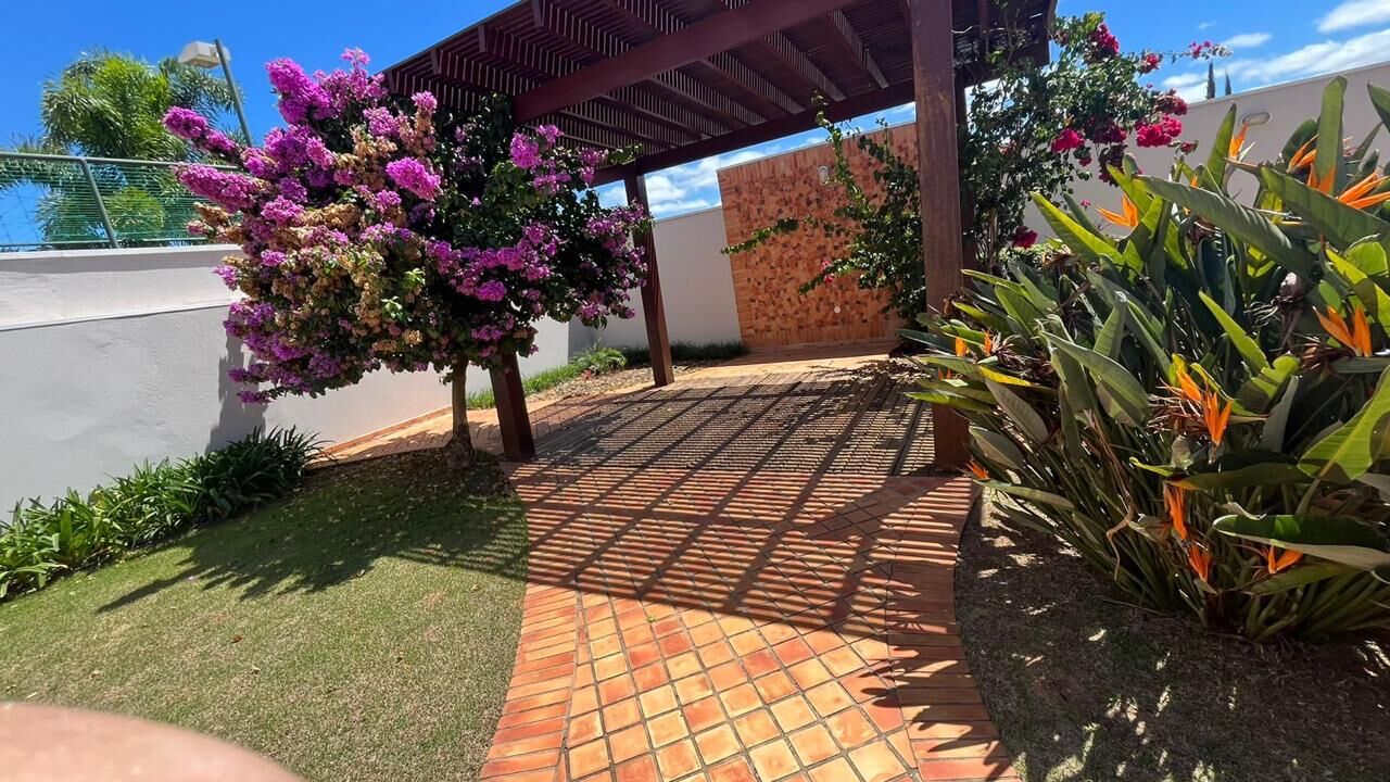 Casa de Condomínio à venda com 4 quartos, 404m² - Foto 31