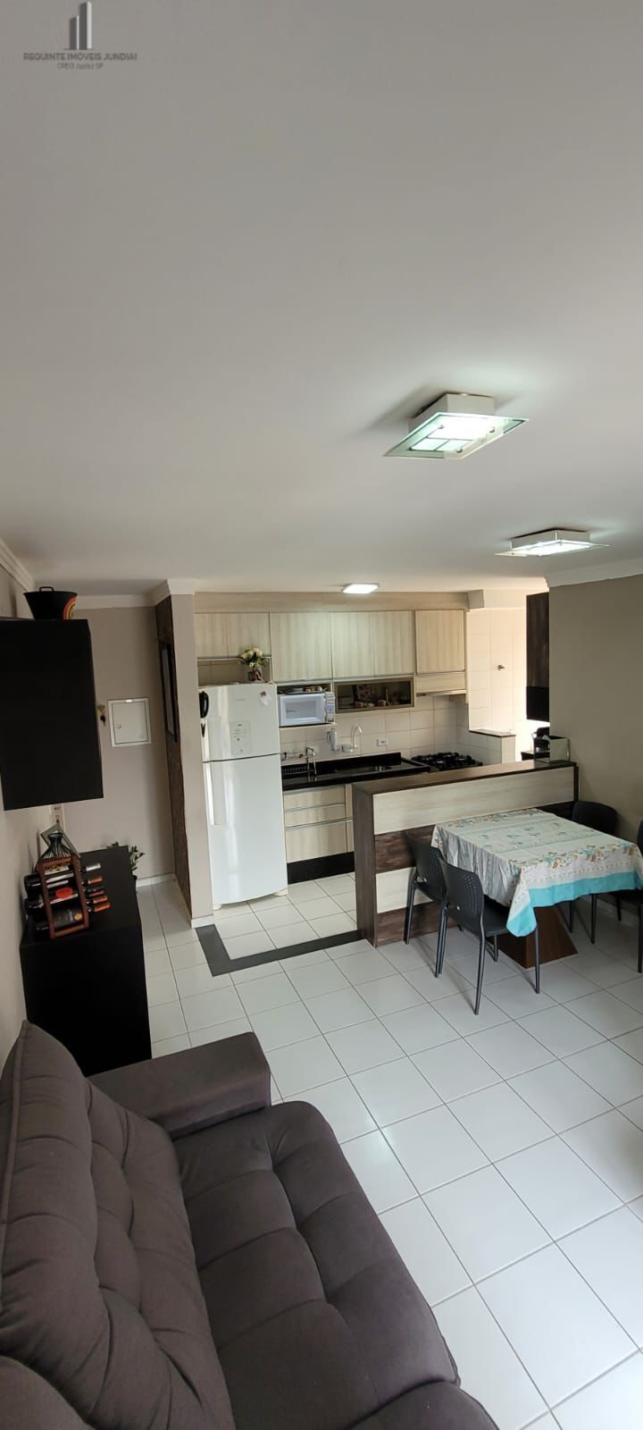 Apartamento à venda com 2 quartos, 72m² - Foto 2