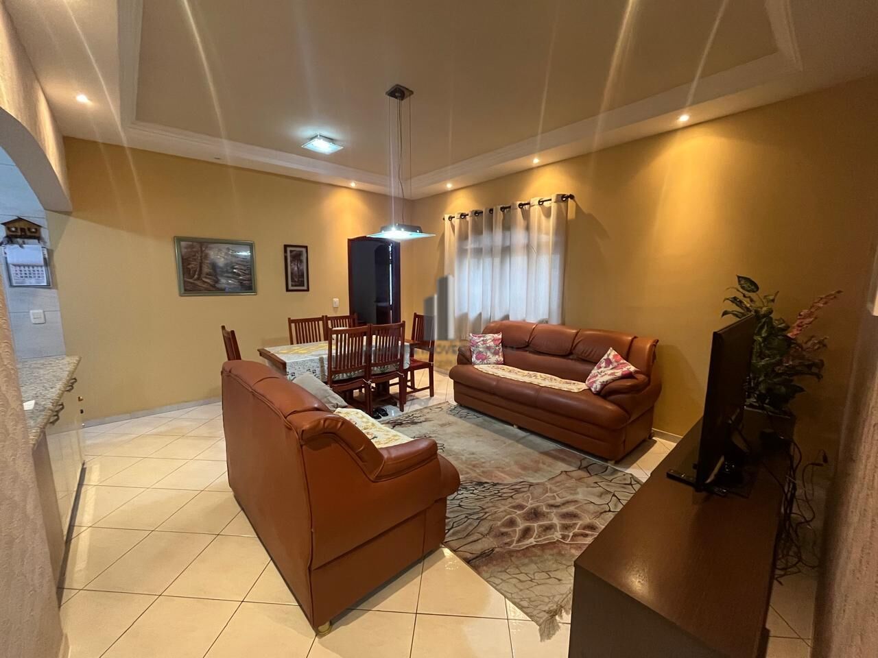 Casa, 3 quartos, 200 m² - Foto 3