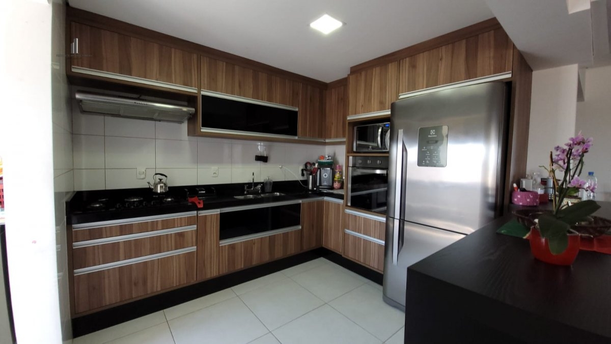 Apartamento à venda com 3 quartos, 110m² - Foto 12