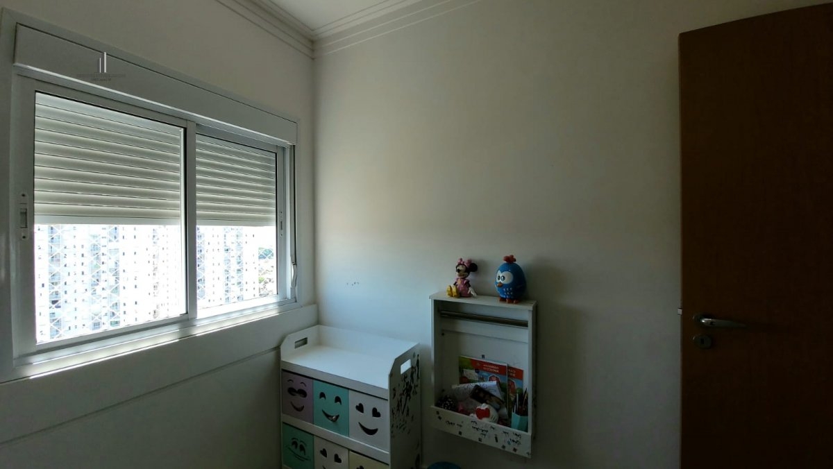 Apartamento à venda com 3 quartos, 110m² - Foto 17