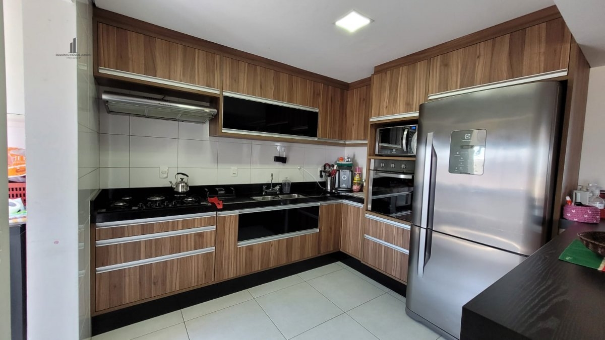 Apartamento à venda com 3 quartos, 110m² - Foto 13