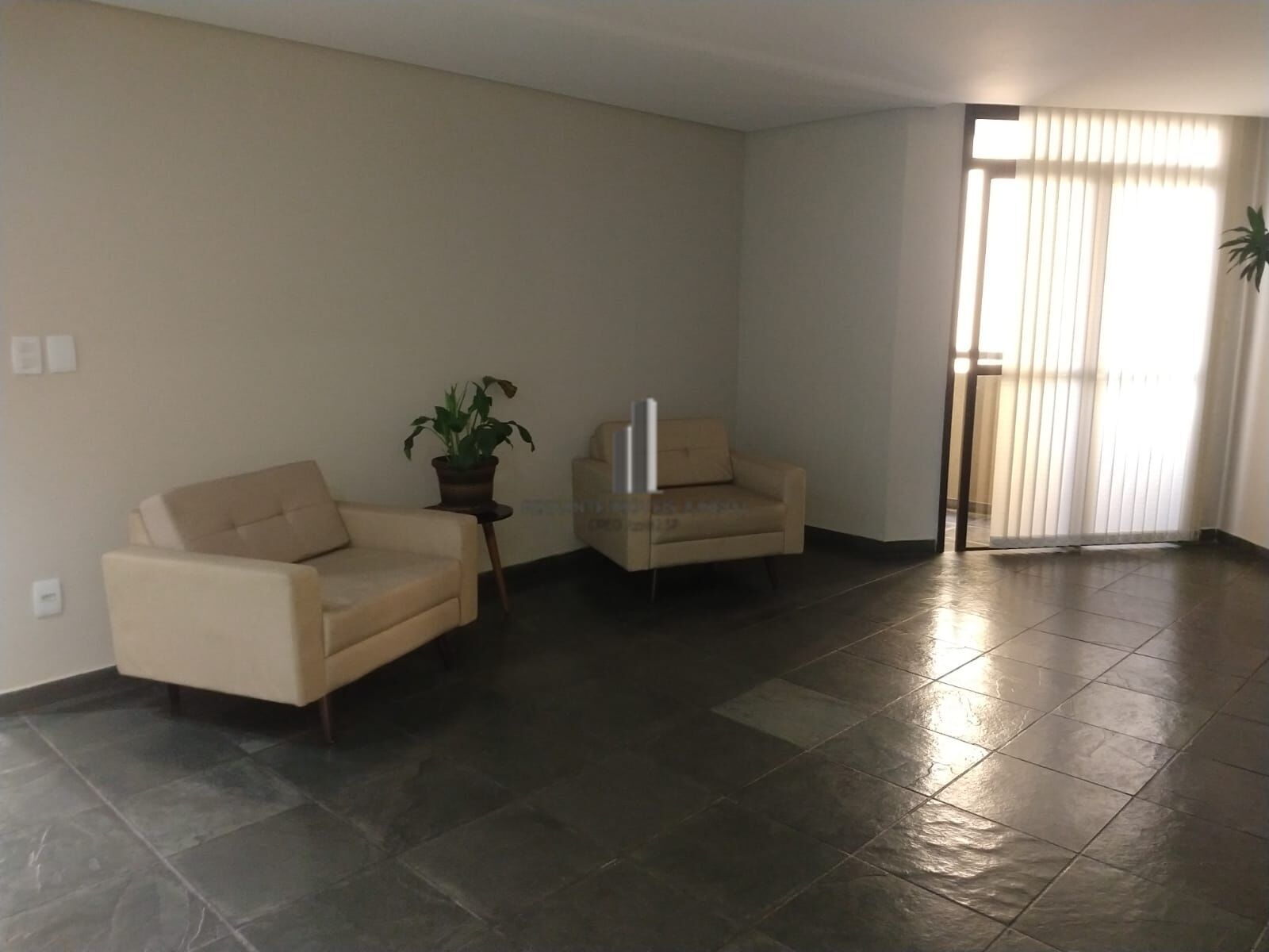 Apartamento à venda com 2 quartos, 77m² - Foto 46