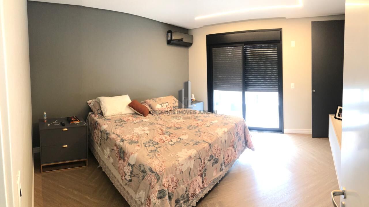 Casa à venda com 4 quartos, 400m² - Foto 35