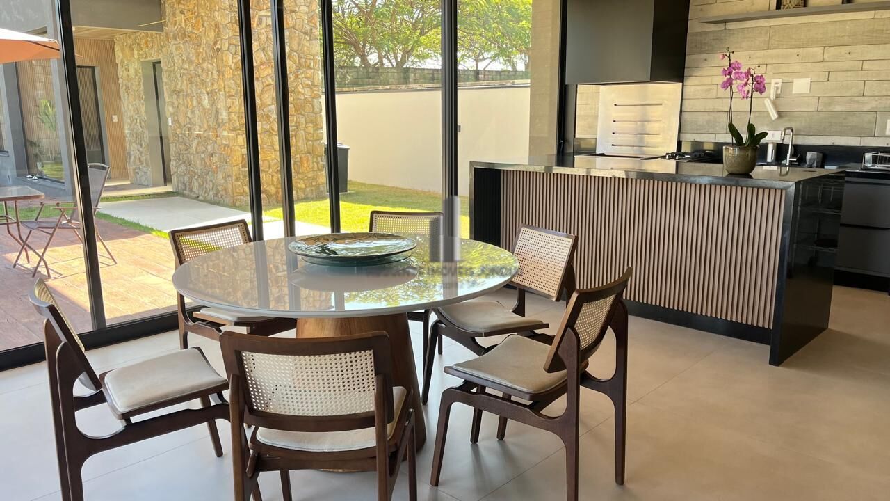 Casa à venda com 4 quartos, 400m² - Foto 17