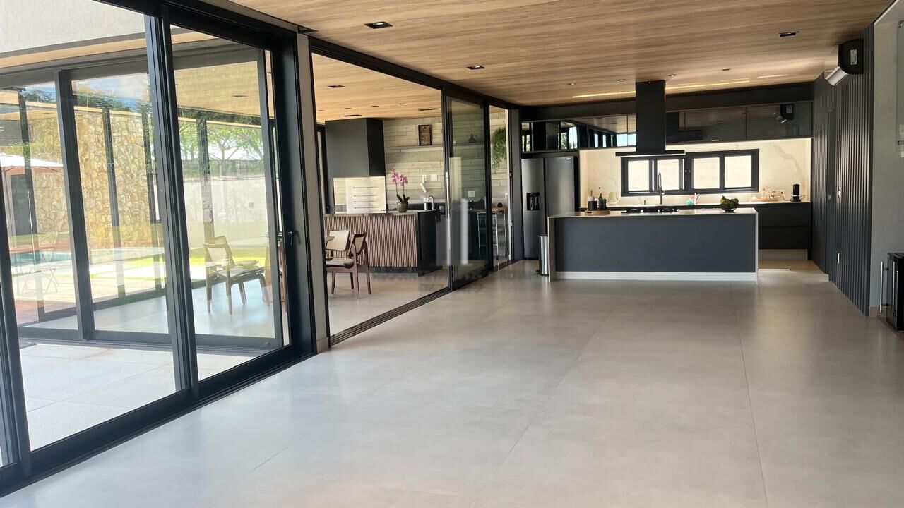 Casa à venda com 4 quartos, 400m² - Foto 14