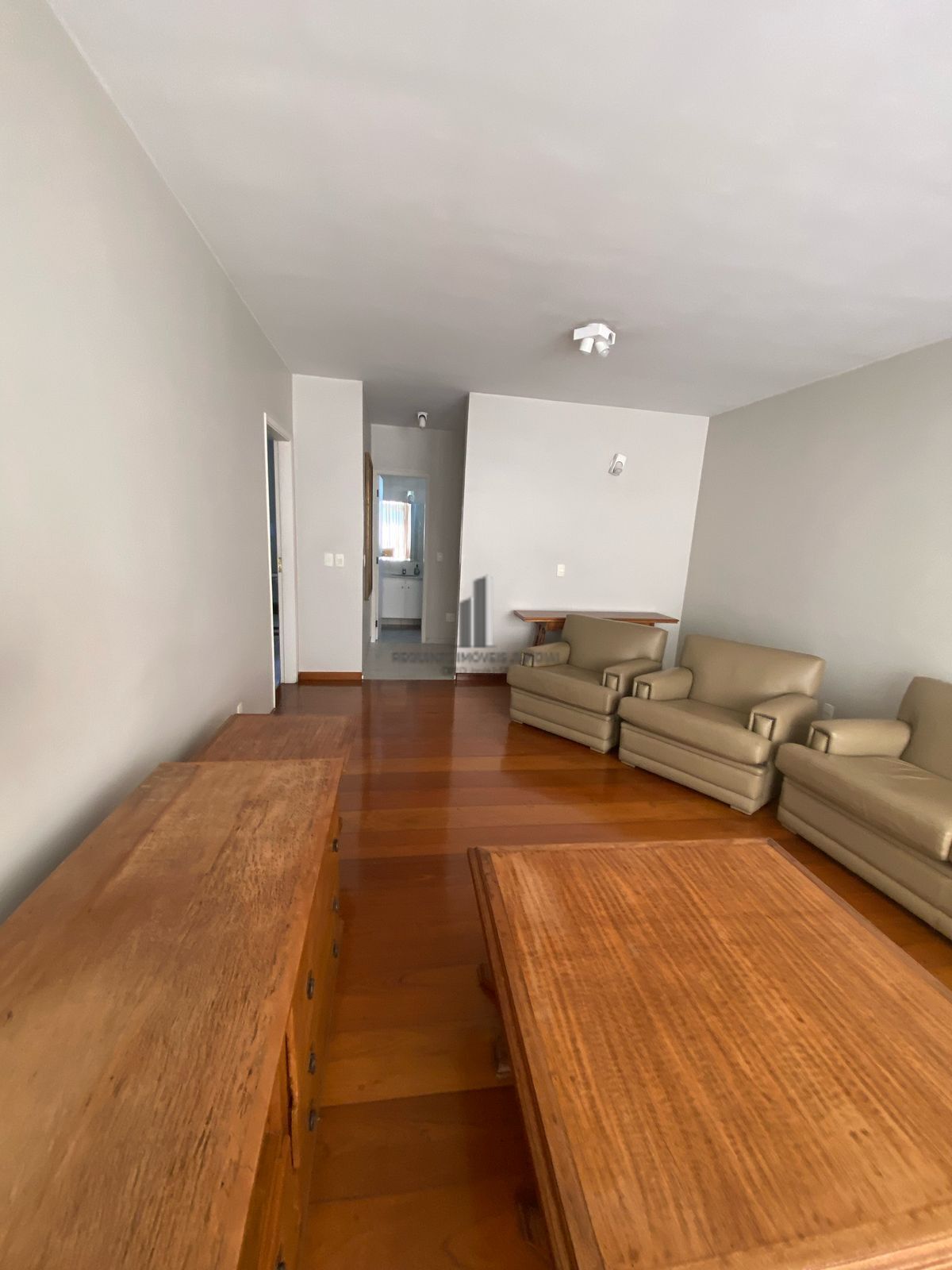 Apartamento à venda com 3 quartos, 145m² - Foto 7