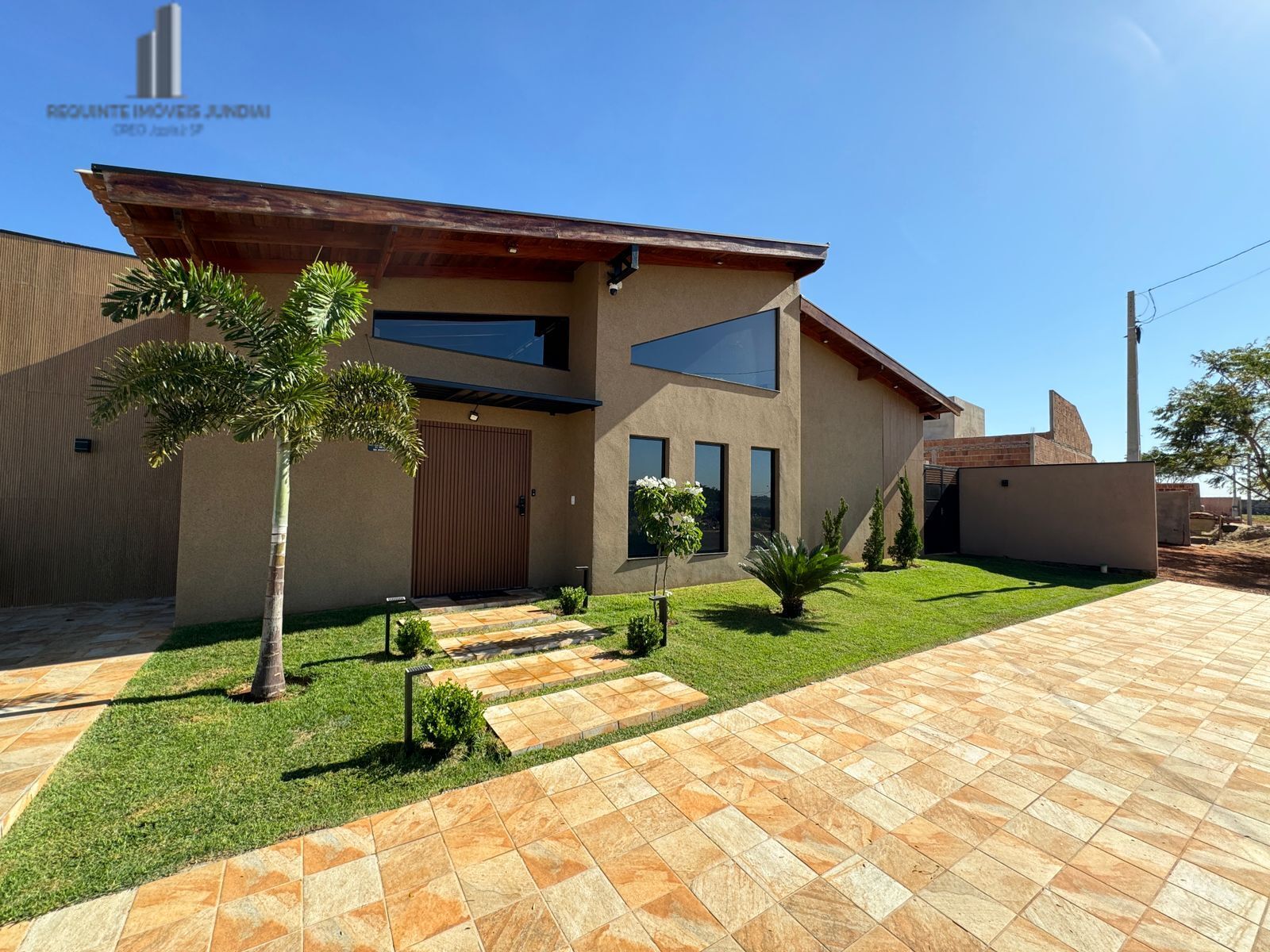 Casa de Condomínio à venda com 3 quartos, 288m² - Foto 2