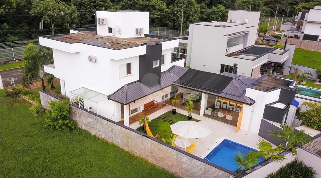 Casa à venda com 3 quartos, 357m² - Foto 30