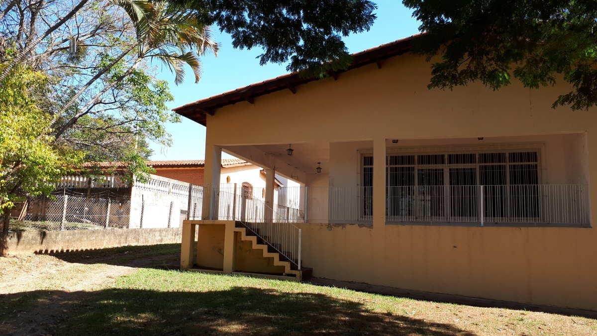 Fazenda à venda com 3 quartos, 284m² - Foto 2