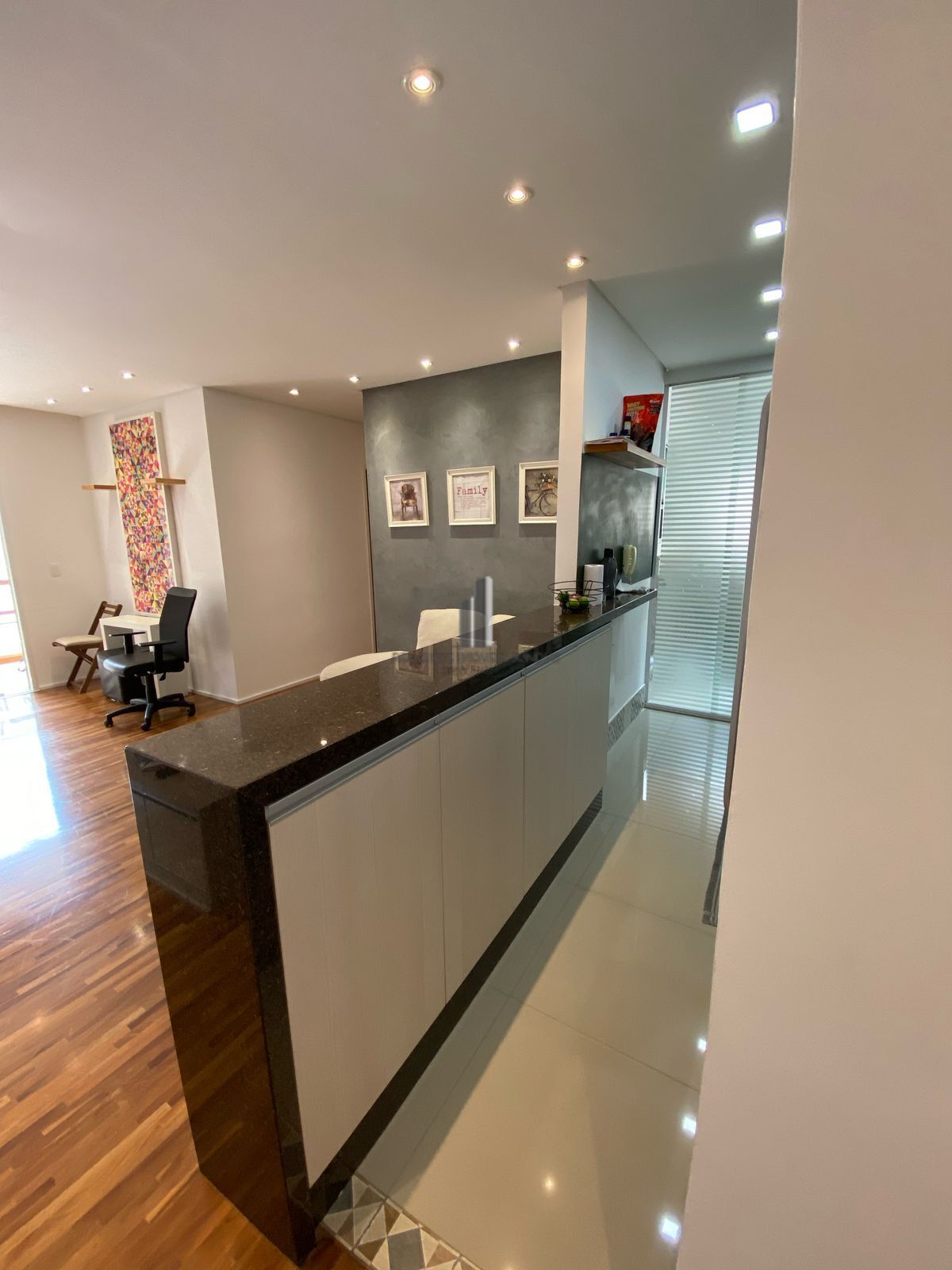Apartamento à venda com 3 quartos, 83m² - Foto 10