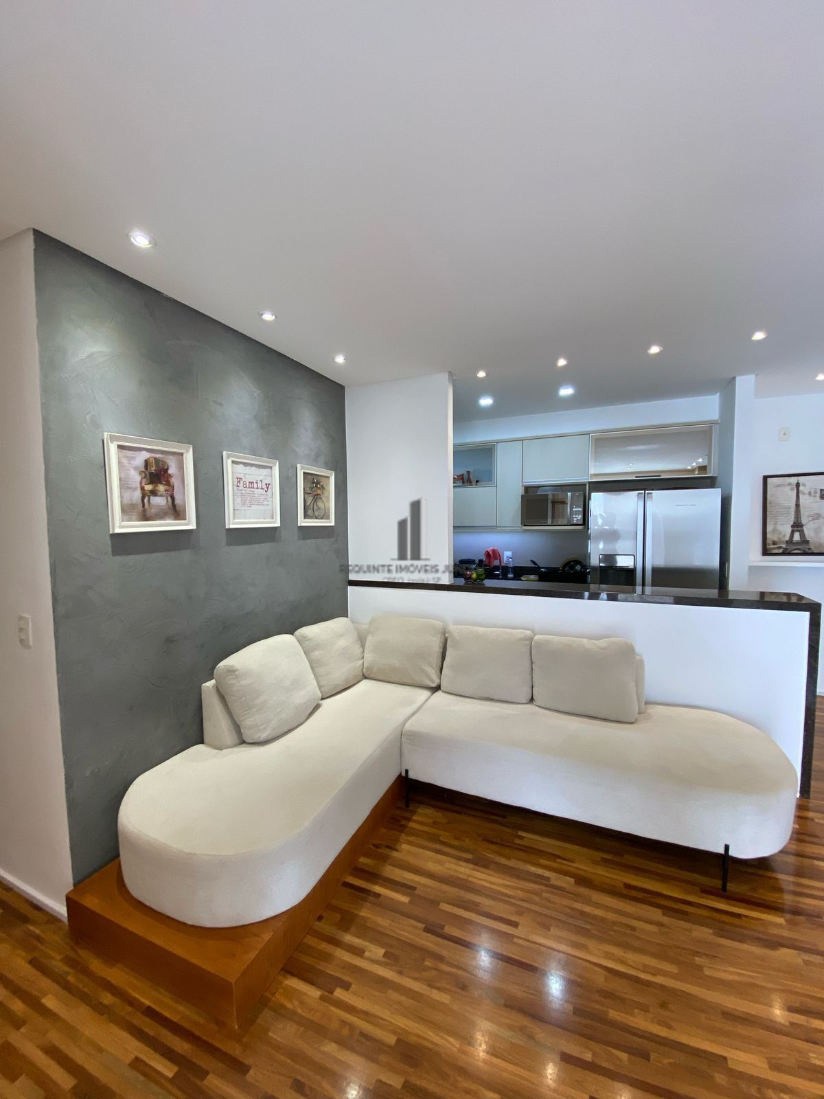 Apartamento à venda com 3 quartos, 83m² - Foto 9