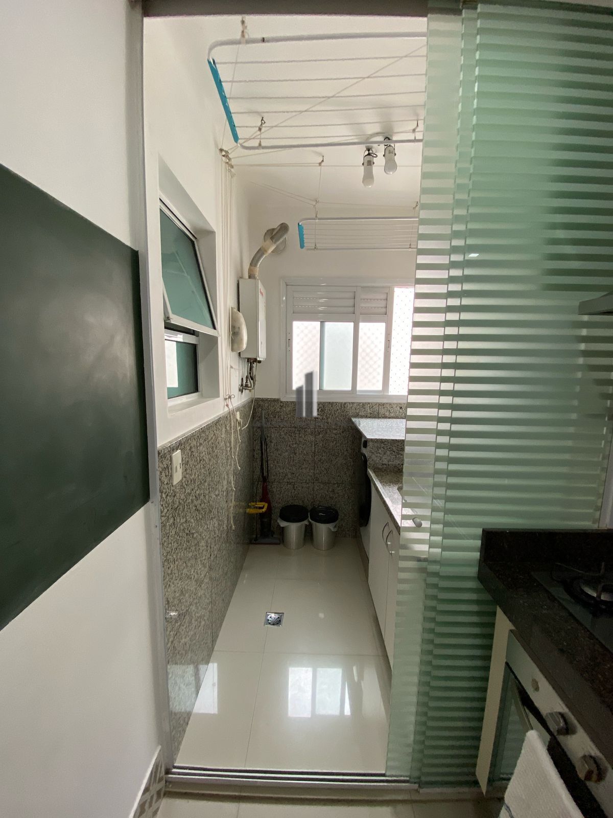 Apartamento à venda com 3 quartos, 83m² - Foto 18
